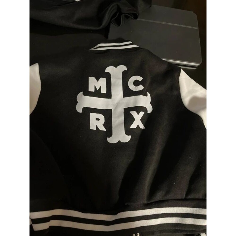 Mcr size medium jacket - Picture 4 of 6